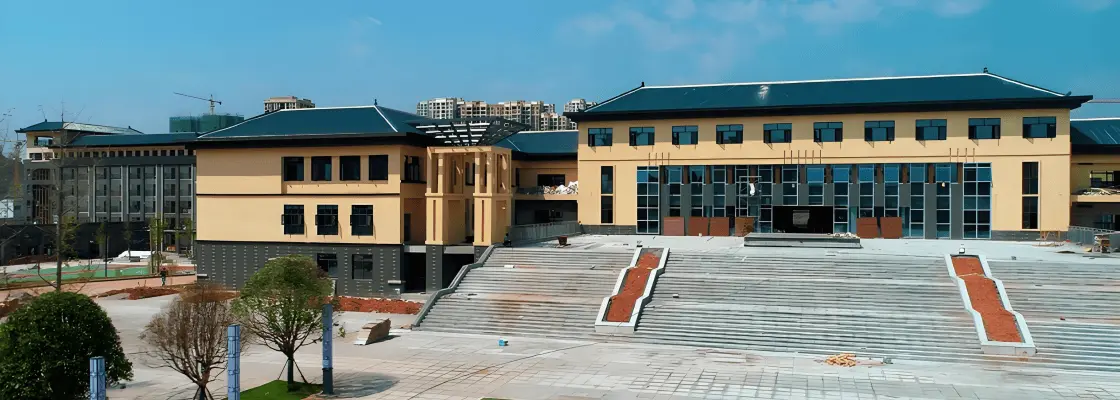 Yuanling No.1 Middle School Auditorium Yuanling No.1 Middle School Auditorium