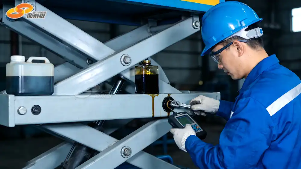 stage lift stage lift