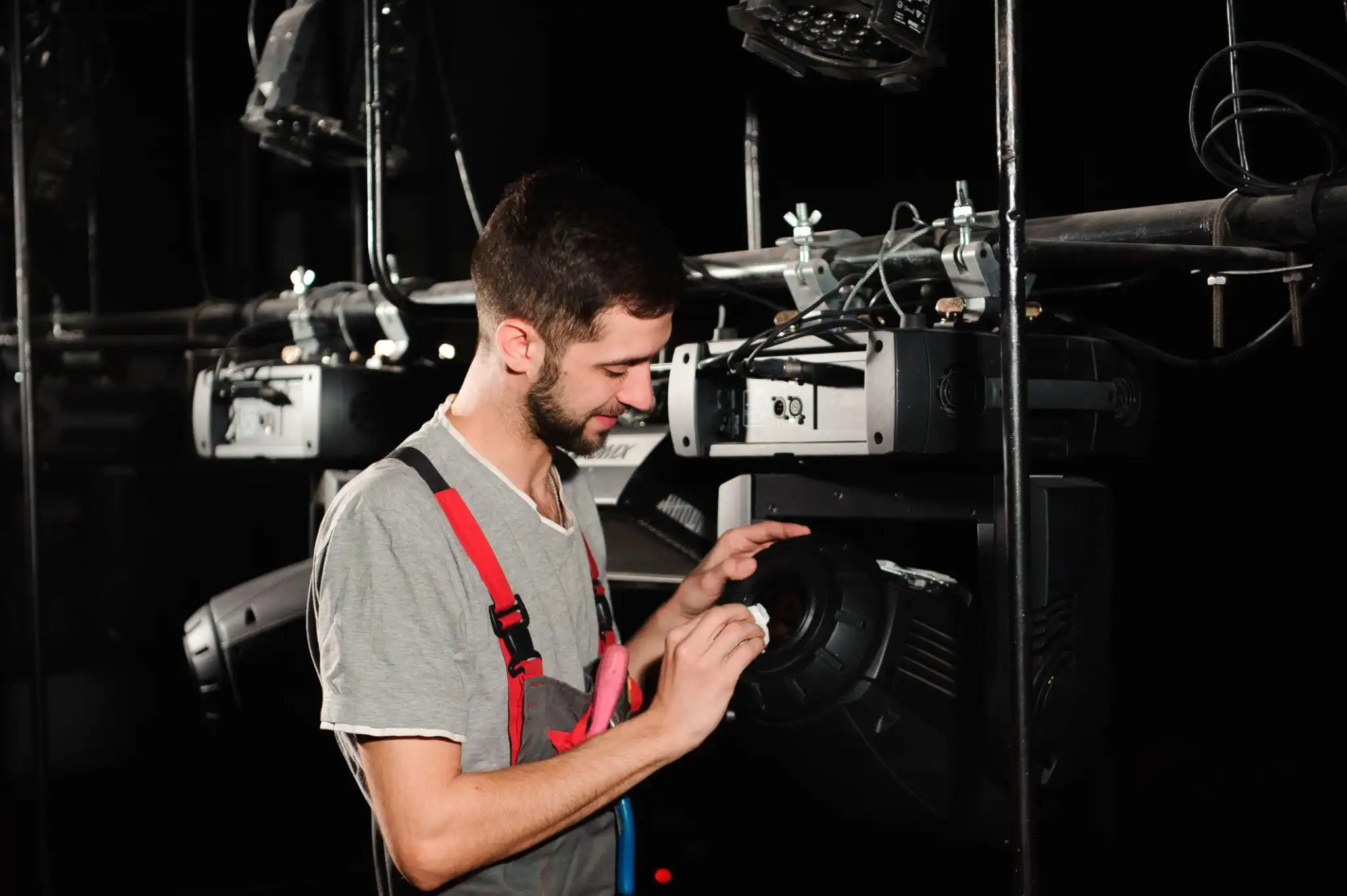 stage lift stage lift