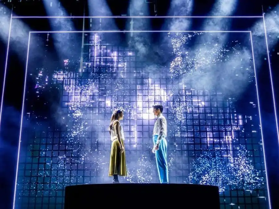 stage lift stage lift