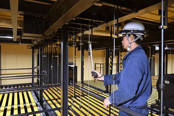 stage-lifting-platform-hydraulic-system