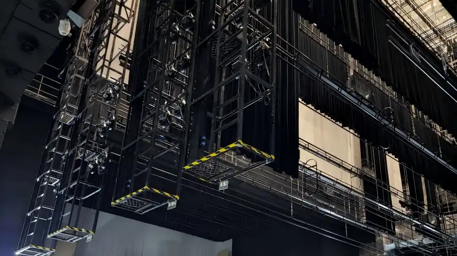 Stage Stage